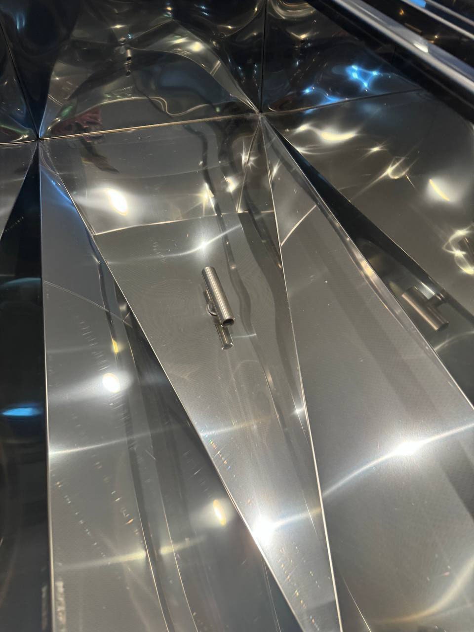 Wachsschmelztisch für Dampfgenerator mit flachem Korb (FB), mit Abdeckung - 1 Meter