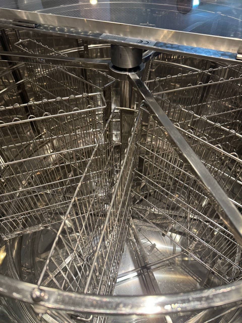 6-Waben-Selbstwendeschleuder mit Automatiksteuerung